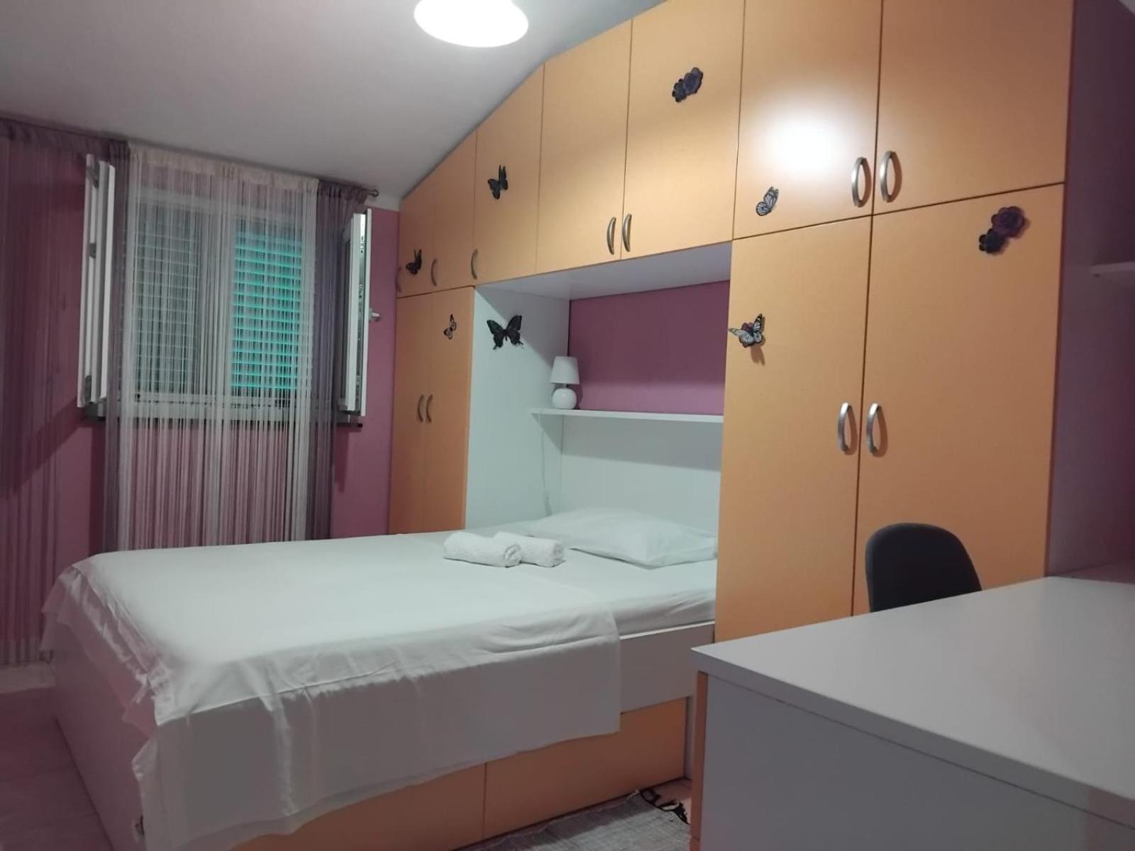Apartman Zdravka Policnik エクステリア 写真
